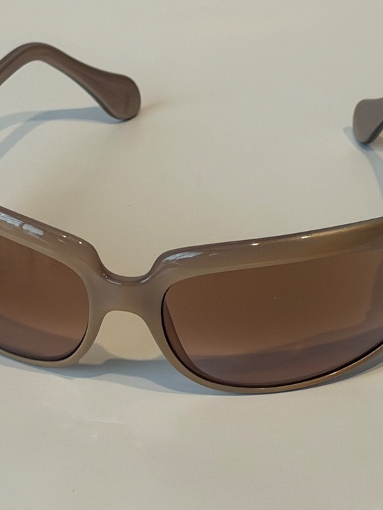 Designer Fendi Sunglasses FS410 main image 11